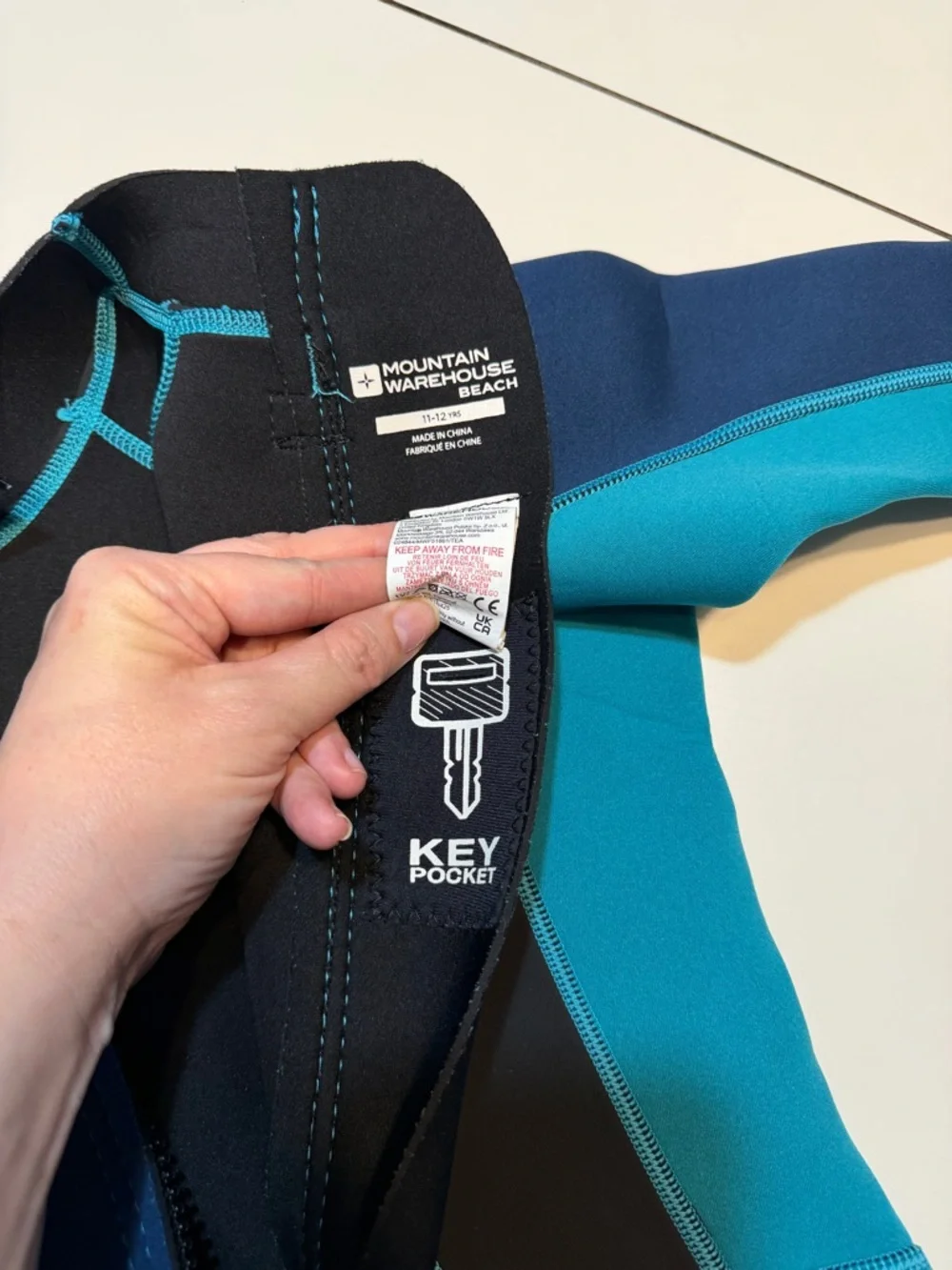 Mountain Warehouse Kids 11-12 Full Neoprene Wetsuit in navy and aqua